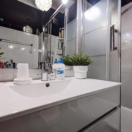 Staysanto In Alfornelos * ליסבון