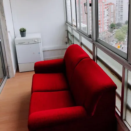 Family-friendly And Cozy 3-bedroom In * Лиссабон