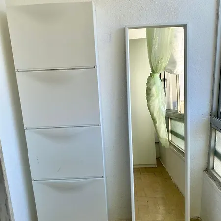 Family-friendly And Cozy 3-bedroom In Lisboa